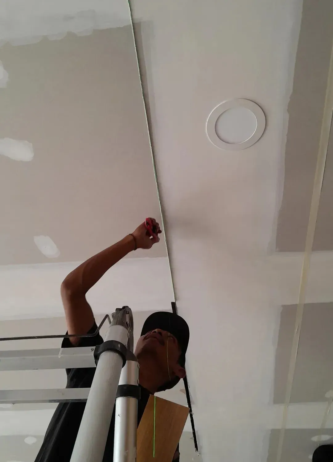 Renovasi Rumah — Pemasangan plafon